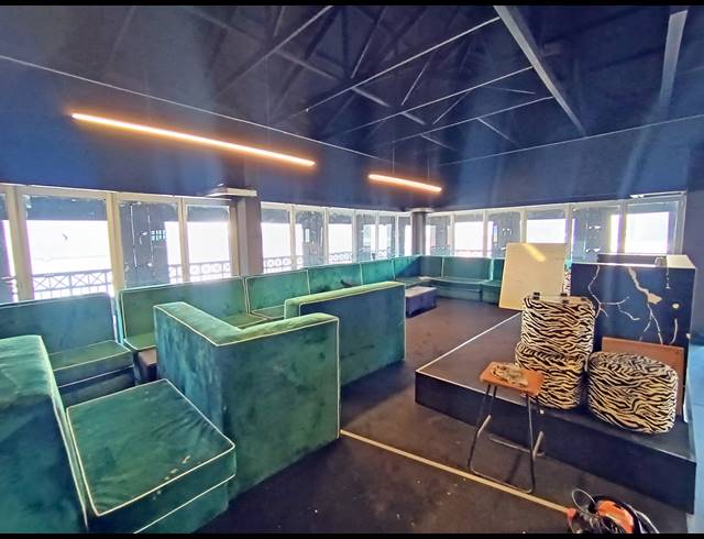 890M² BUILDING FOR SALE IN MELVILLE